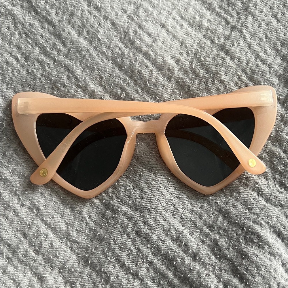 Cake Blush Colored Heart Shaped Sunglasses - Picture 3 of 6
